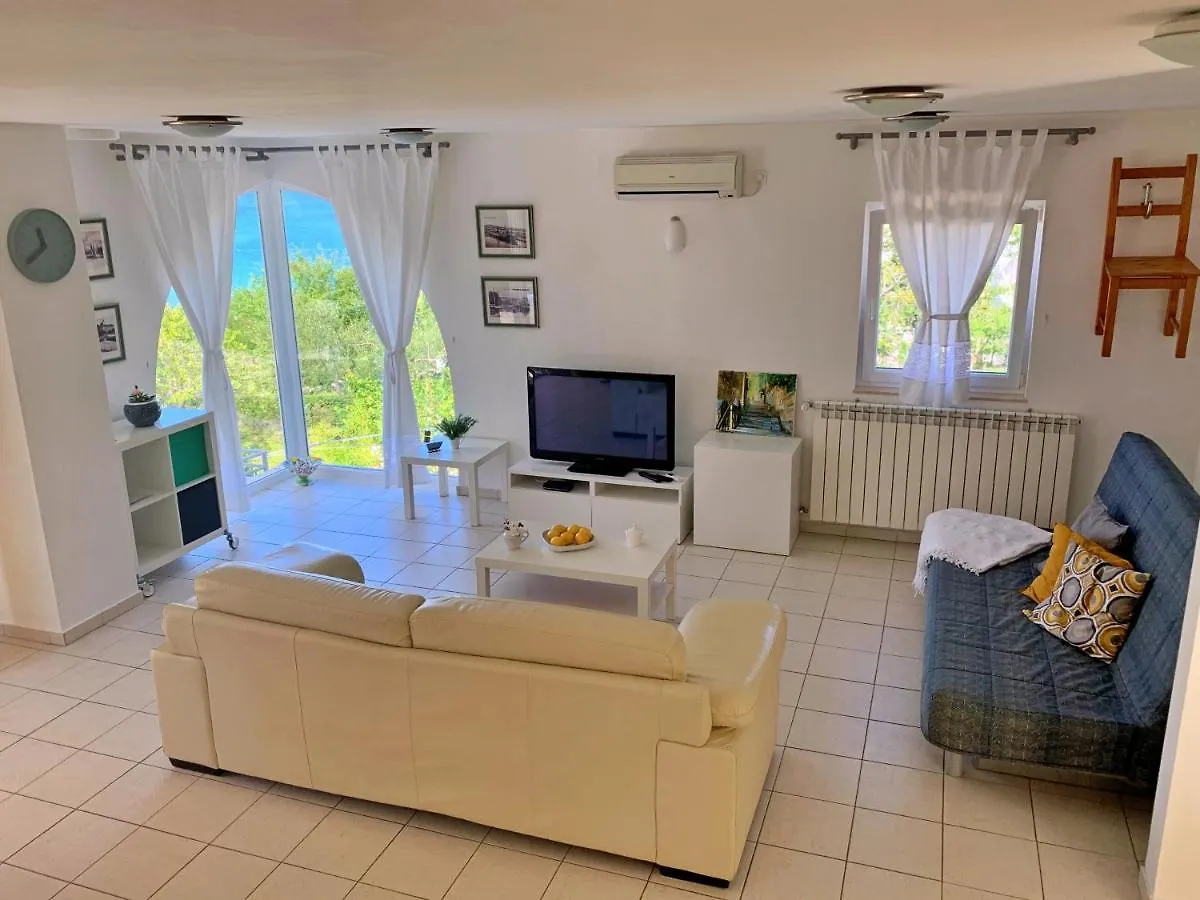 Apartments By The Sea Silo, Krk - 18678 Croatia