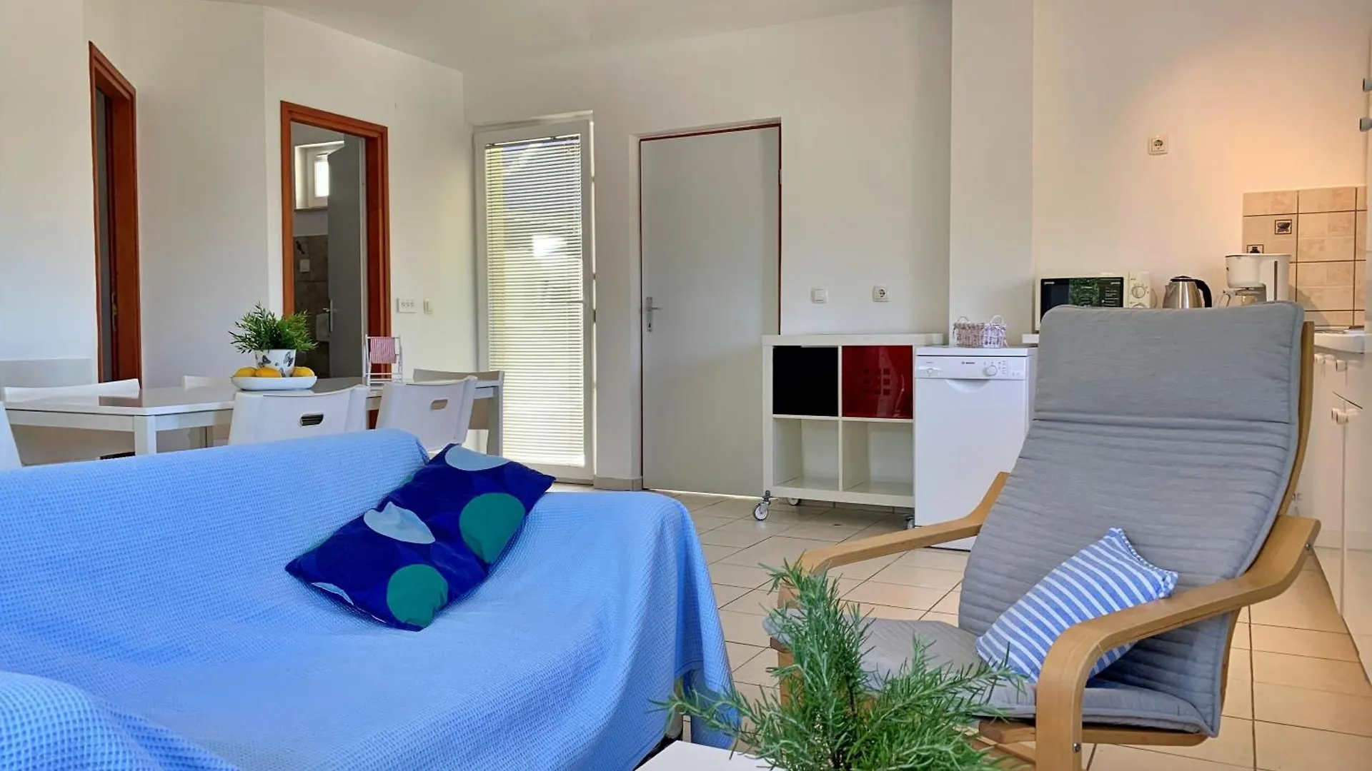 Apartments By The Sea Silo, Krk - 18678 Croatia